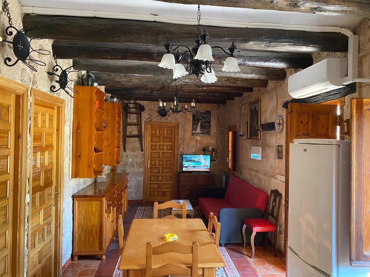 Hostal La Toba Burunchel Exterior foto