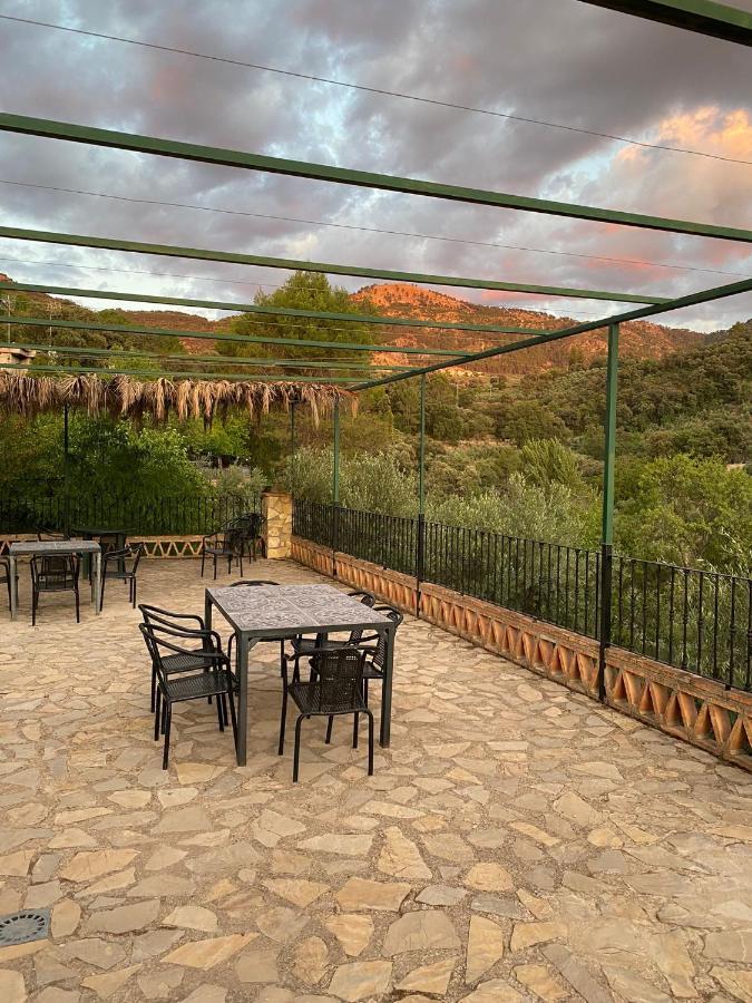 Hostal La Toba Burunchel Exterior foto